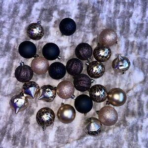 Elegant Mixed Christmas Ornaments Set